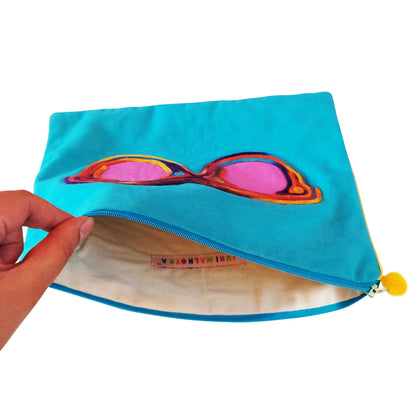 Fuschia sunglasses Travel pouch