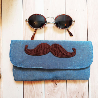 The Mooch Eyewear Case