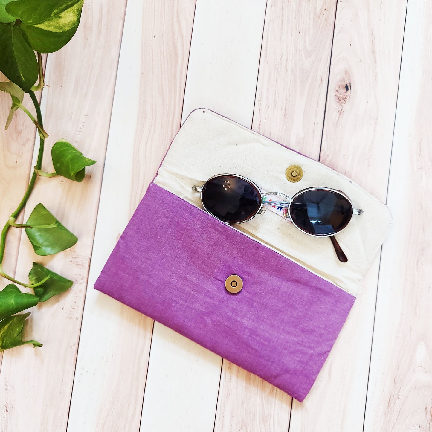 Vibrant Eyewear Case