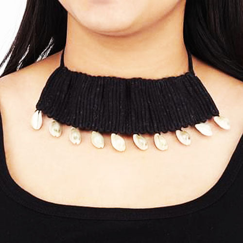 Black Shell Choker