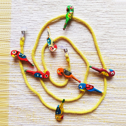 Parrot spectacle string